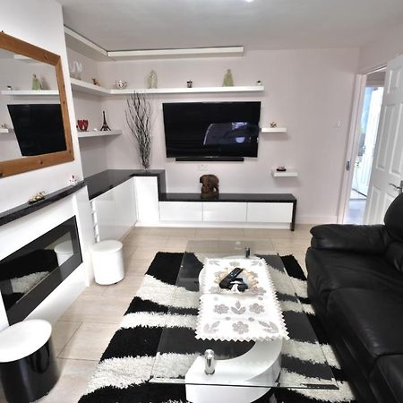 19 Shrewsbury Walk Διαμέρισμα Isleworth Εξωτερικό φωτογραφία