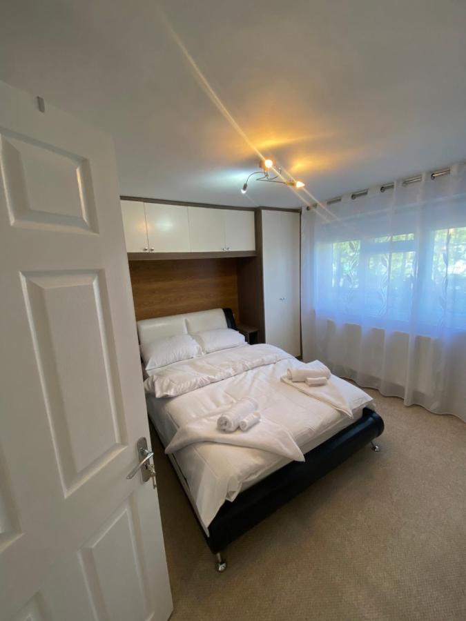 19 Shrewsbury Walk Διαμέρισμα Isleworth Εξωτερικό φωτογραφία